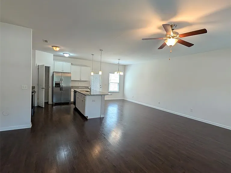 9331 Arbor Creek Dr — Photo 3