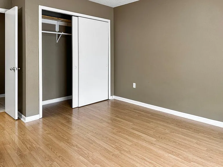 1826 S Brightside View Dr #B — Photo 8