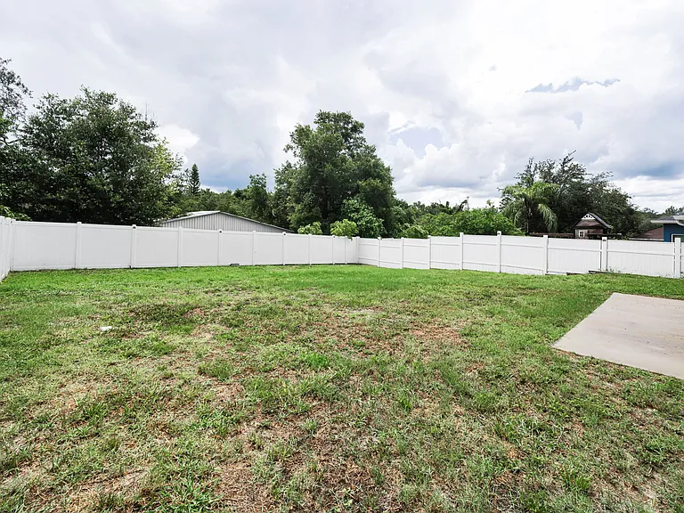 33-web-or-mls-Backyard 1_07042026