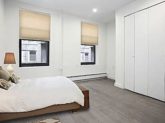 5th image of 316 W 39th St APT 4E