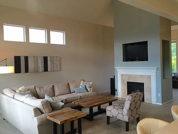 2nd image of 17143 SW Sandhill Ln