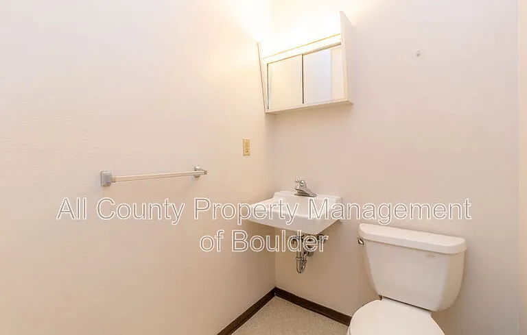1817 Grove St #3 — Photo 5