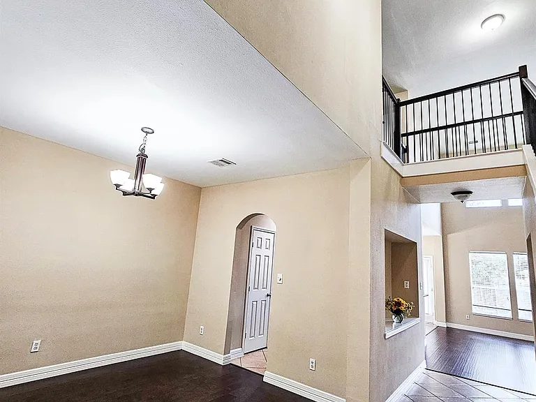20810 Balmoral Glen Ln — Photo 3