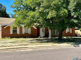 3106 Bandolina Ave, Roswell, NM 88201