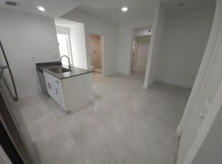 580 NW 34th St #5, Miami, FL 33127