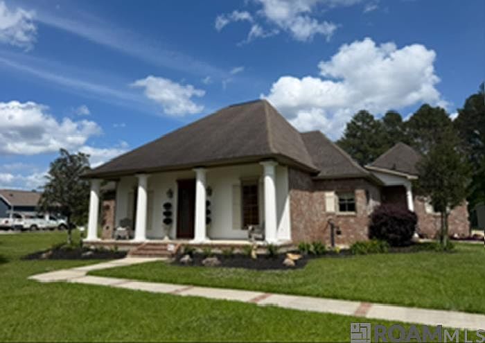 1st image of 34270 Quarter Horse Ln
