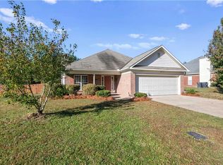 18 Lincolnshire Ln, Phenix City, AL 36870