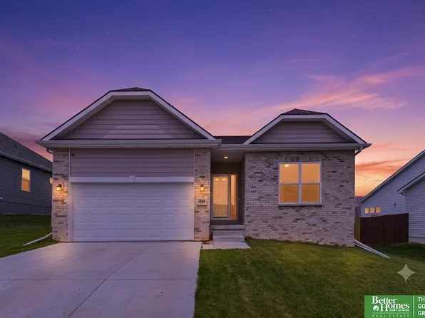 9806 Osprey Ln, Omaha, NE 68046