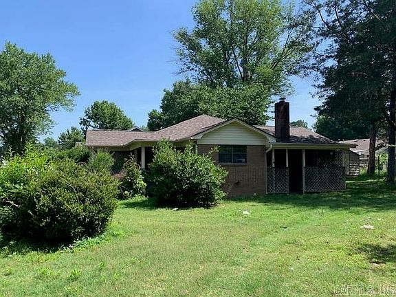 2nd image of 75 Sherwood Loop
