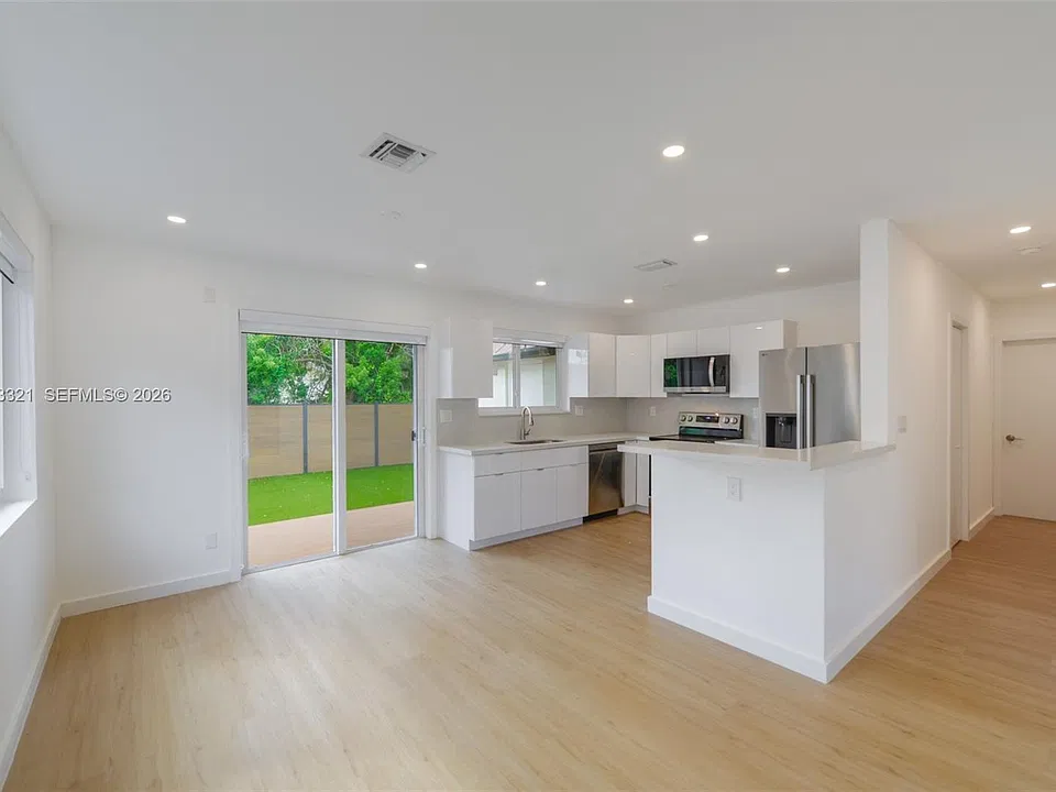 350 SW 17th Rd #350