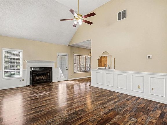 5th image of 1310 Lester Mill Rd