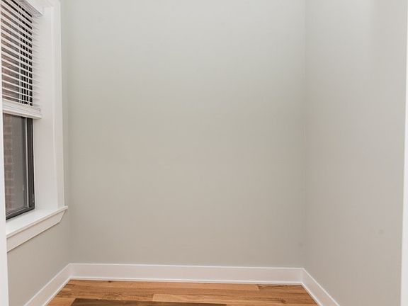 3rd image of 4409 N Wolcott Ave #A