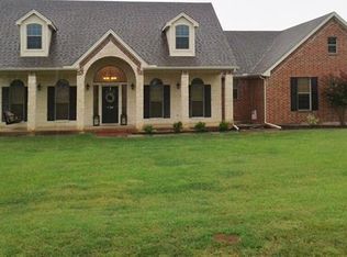 104 Hearthstone Ct, Weatherford, TX 76087