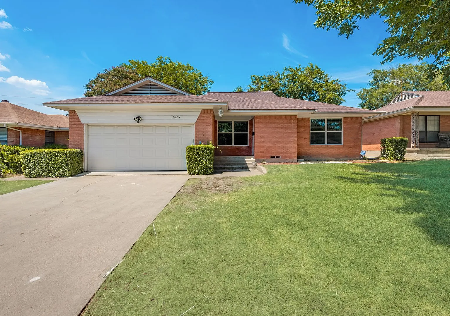 Adorable Updated Home! Move In Ready! — Photo 3