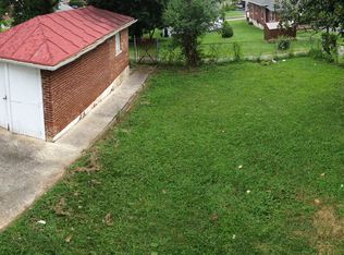 1221 Staunton Ave NW, Roanoke, VA 24017
