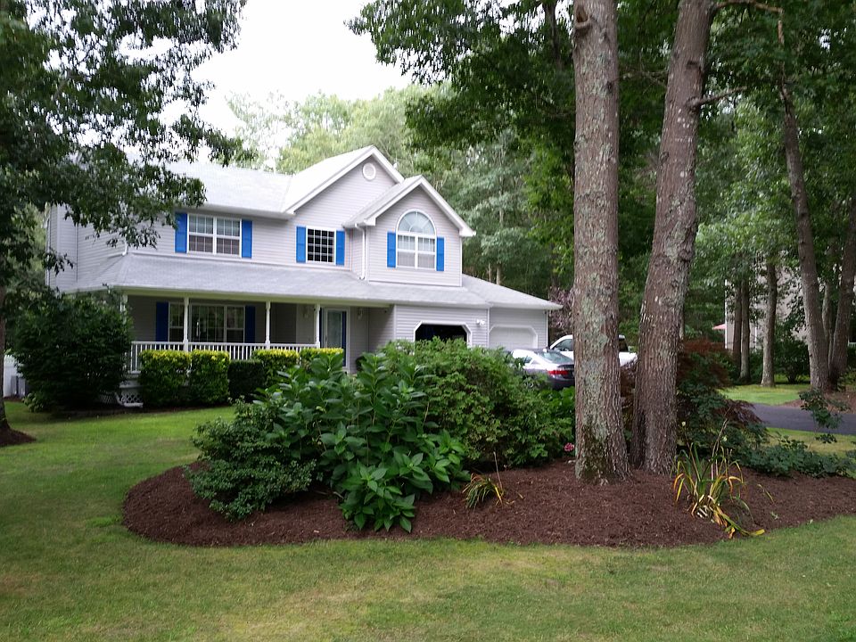 1st image of 79 Bauer Ave