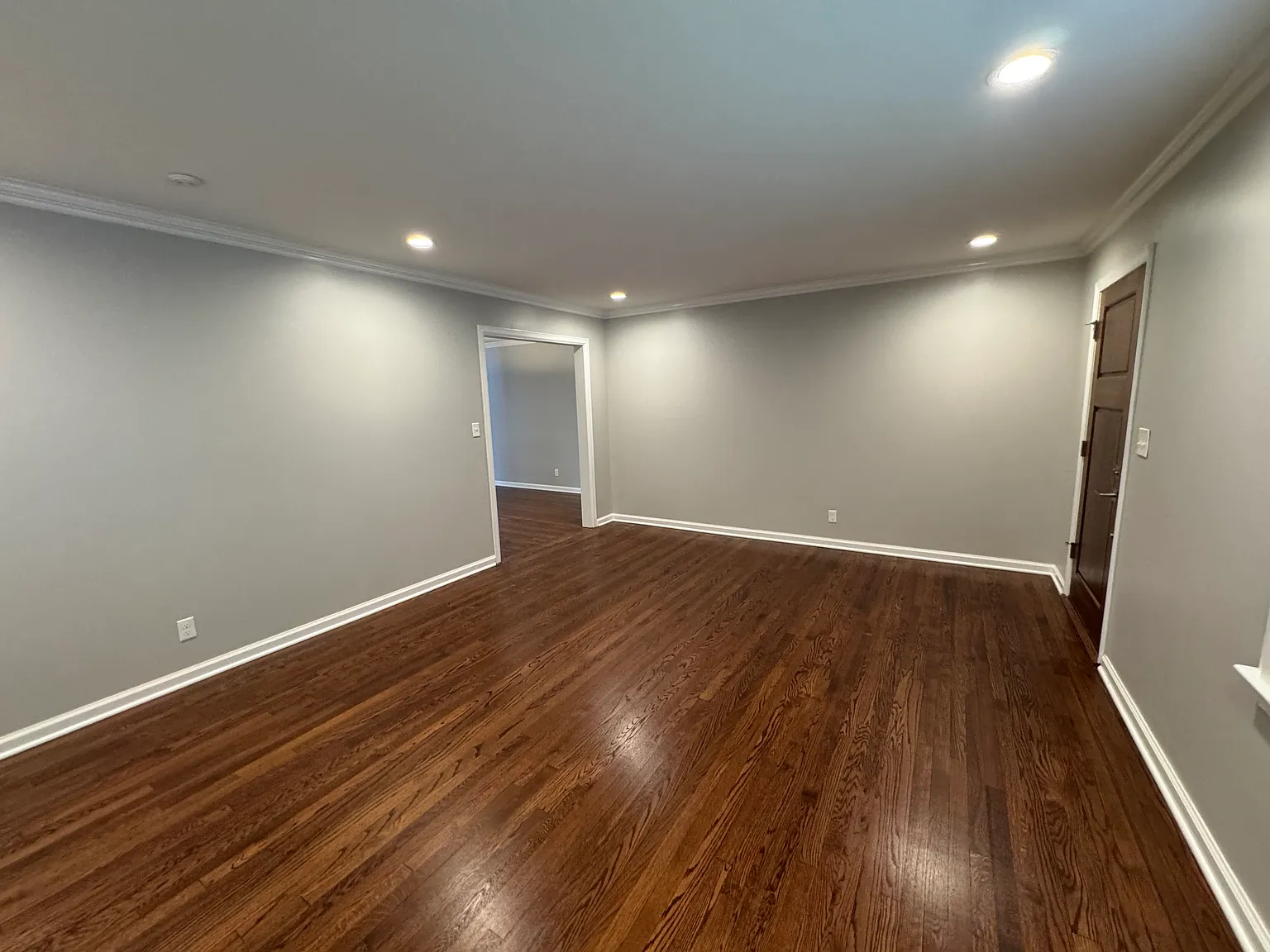 3 bed, 1.5 bath, 2011 sqft, $2,800 — Photo 4
