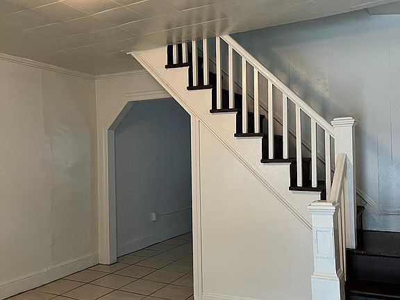 3rd image of 347 N Ocean Ave