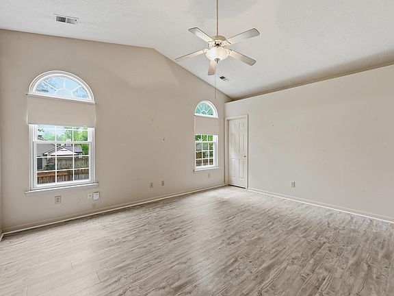 5th image of 2186 Stonewood Ln