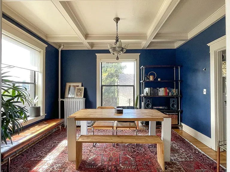 416 E Roy St — Photo 6