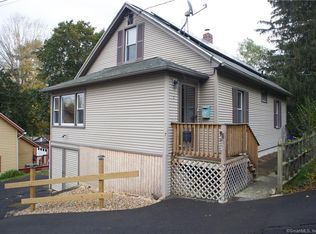 7 Hill St, Seymour, CT 06483