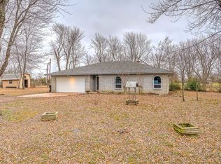 24795 S Plainview Ave, Claremore, OK 74019