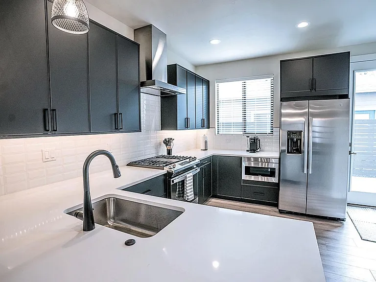3316 N Rosalia Rd — Photo 13