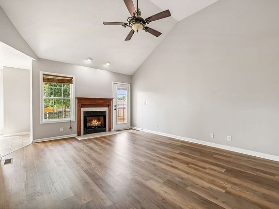 4th image of 3140 Little Grove Ln