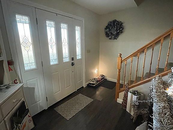 4th image of 281 S Ridge Ln