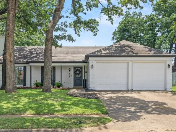 408 Thorn Wood Dr, Euless, TX 76039