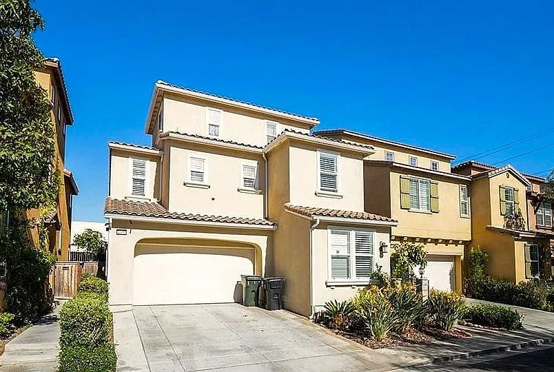 1st image of 10951 Lotus Dr