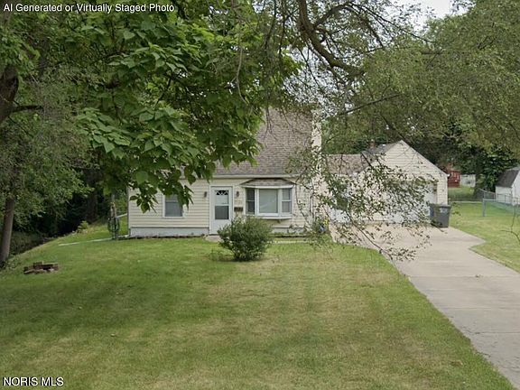 2nd image of 5124 Adella St
