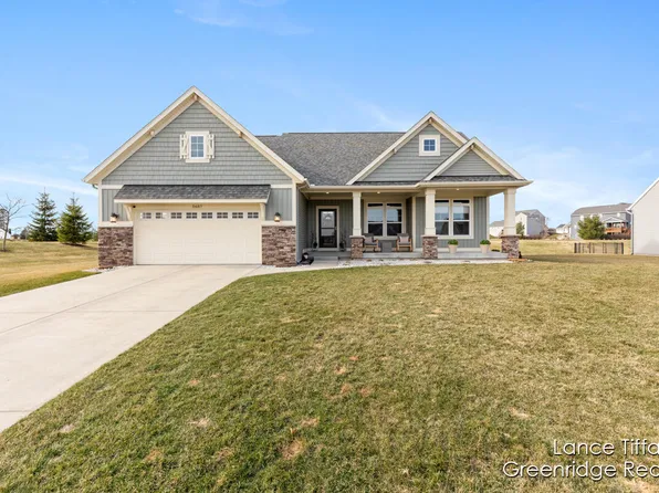 5607 Sheba Dr, Belmont, MI 49306