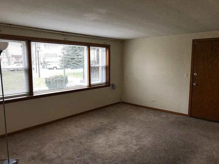 8916 N Wisner St #1 — Photo 6