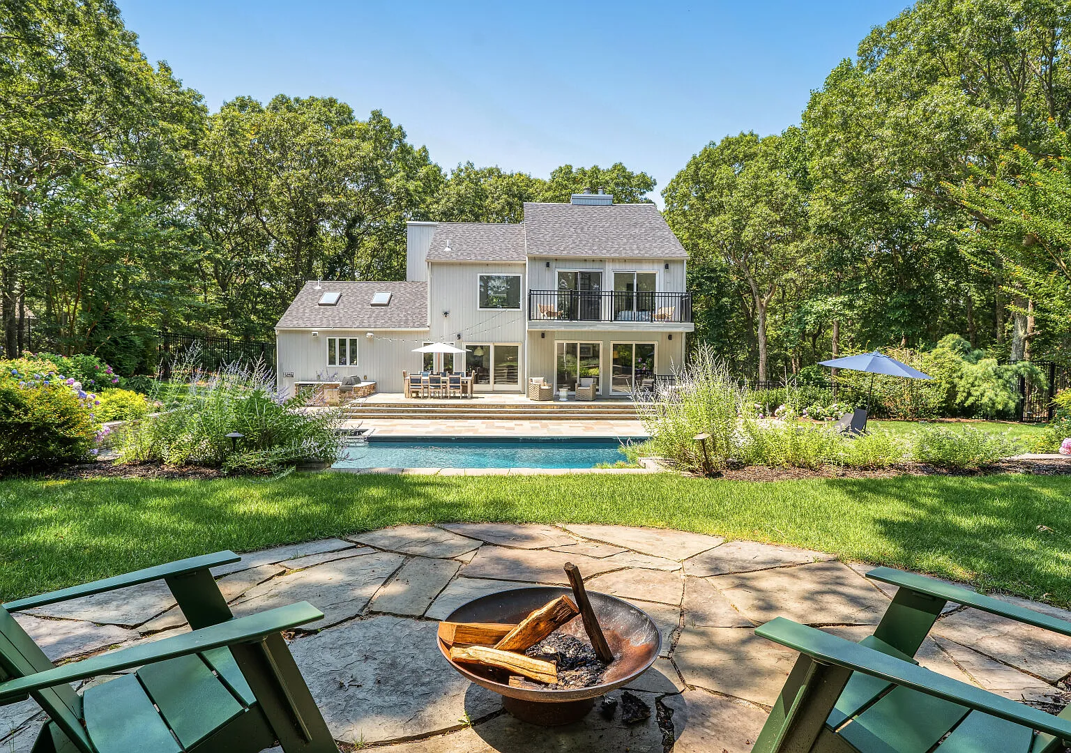 Recently Renovated Sag Harbor Home with Pool, Outdoor Dining — Photo 2