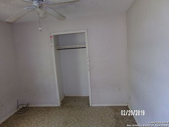 4th image of 2406 Marilyn Kay St