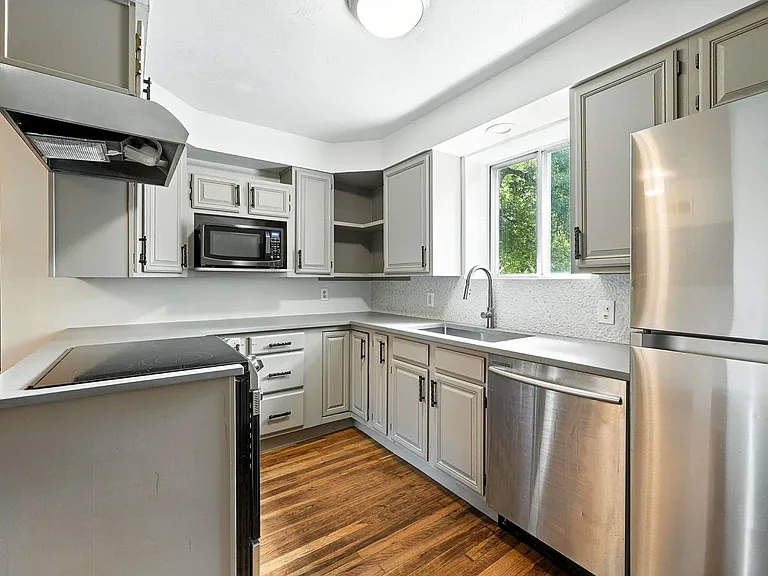 3369 S Emerson St — Photo 5