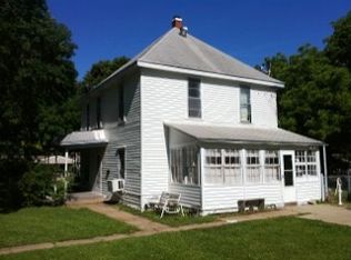 611 Linn St, Valley Falls, KS 66088