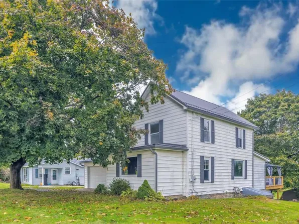 665 Harmony Baptist Rd, New Castle, PA 16101