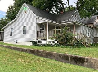 700 4th St E, Scott City, MO 63780