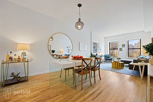 Sold by Garfield Realty  | media 2