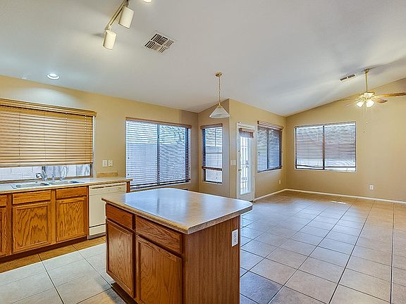 5th image of 5809 N 123rd Dr