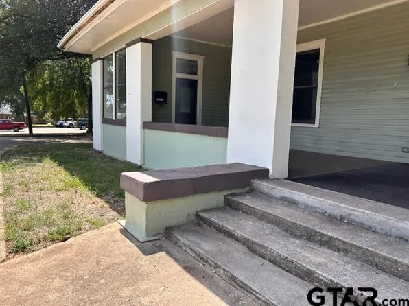 1025 N Mallard St, Palestine, TX 75801