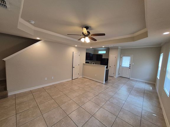 3rd image of 6630 Mia Way #101