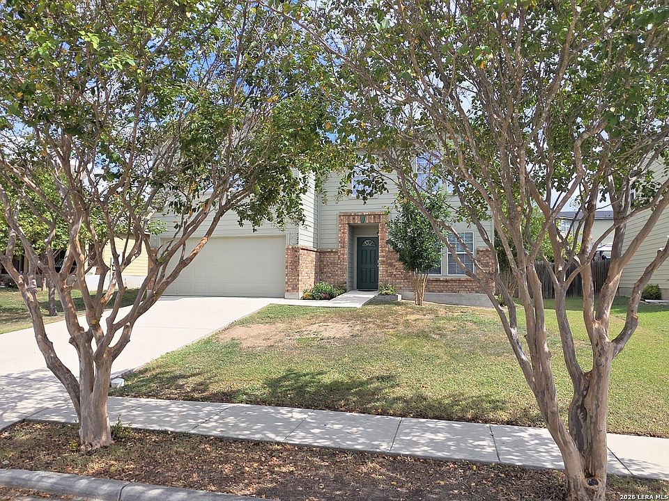 1st image of 722 CROSSPOINT DR