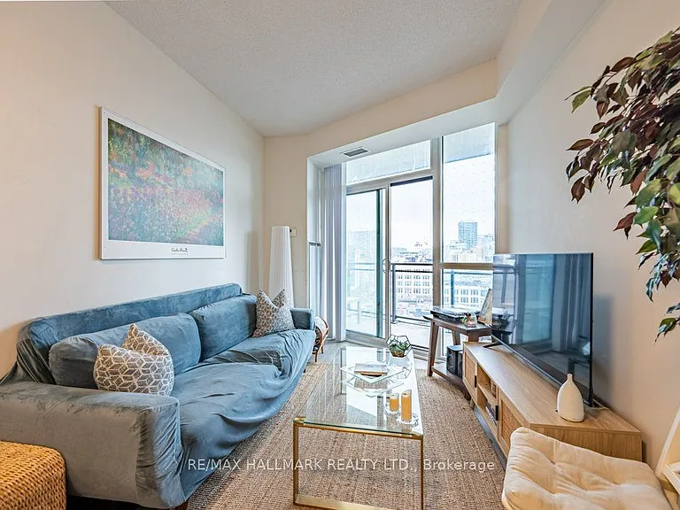 99 John St #1006 — Photo 4