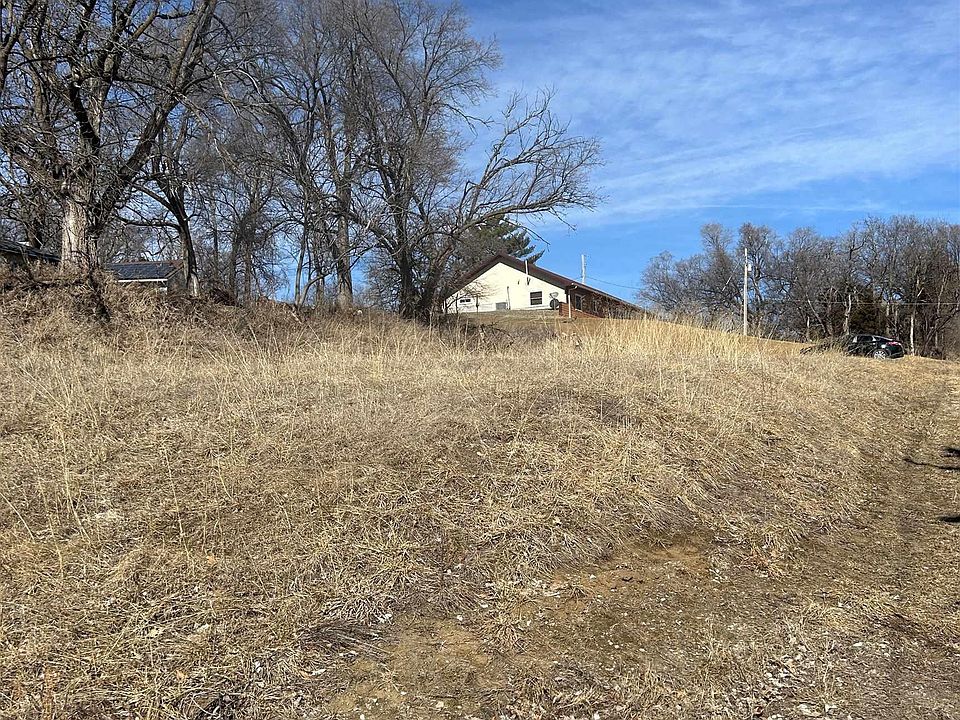 2nd image of 712 California St