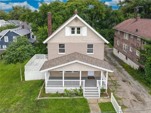 329 E Tallmadge Ave, Akron, OH 44310