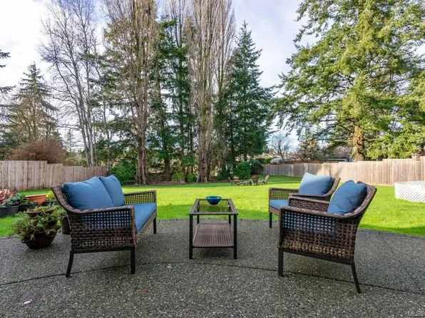 80 Masters Rd, Campbell River, BC V9W 2Z4