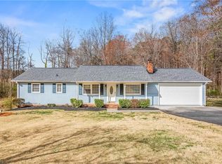 110 Roswell Dr, Kernersville, NC 27284